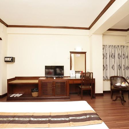 Grand Business Inn Bangkok Exterior foto